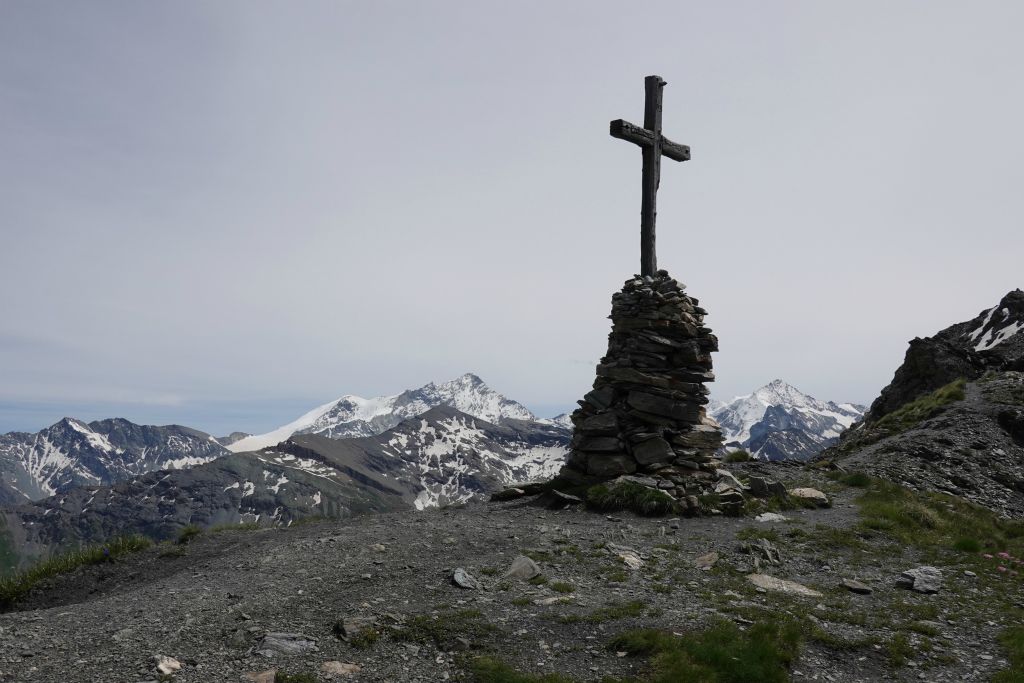 Vue à nouveau sur les sommets côté Moiry